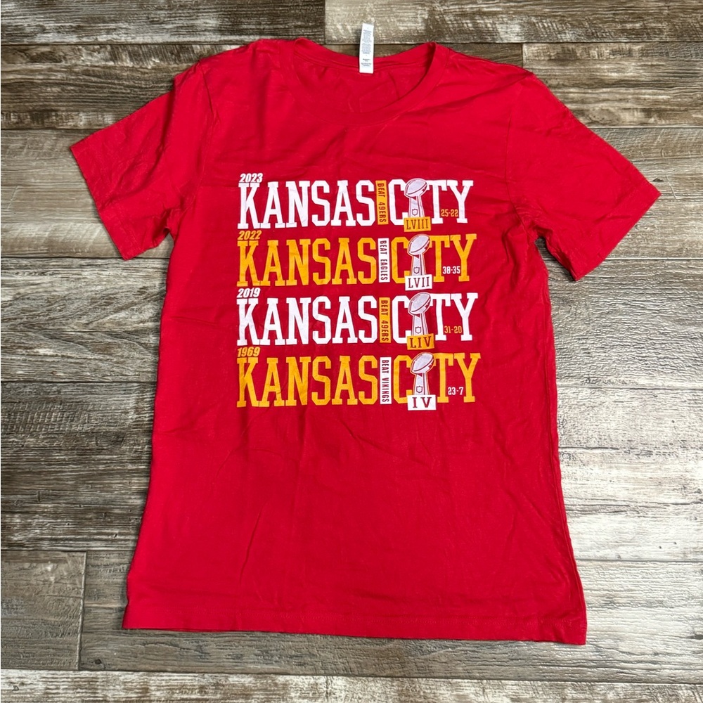 ❤️💛Kansas City Chiefs Super Bowl Wins  Red  T-Shirt